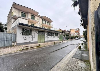 Foto 1 - Locale Commerciale via pietro colletta
 
27, Casavatore - foto 1