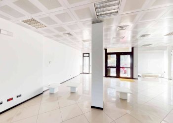 Foto 3 - Locale Commerciale via lodovico castiglioni, Castiglione Olona - foto 3