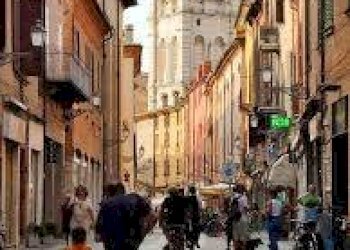 Foto 6 - Attività Commerciale Piazza Trento E Trieste, Ferrara - foto 6