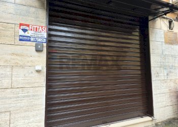 Non correlato - Negozio Via Principe di Piemonte
 
SNC, Casoria - foto 1