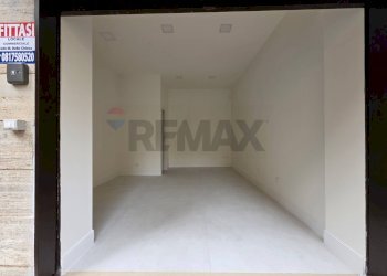 Stanza vuota - Negozio Via Principe di Piemonte
 
SNC, Casoria - foto 4