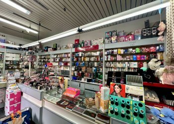 Dispensa di stoccaggio - Commercial Activity VIA Piave
21, Casoria - photo 3