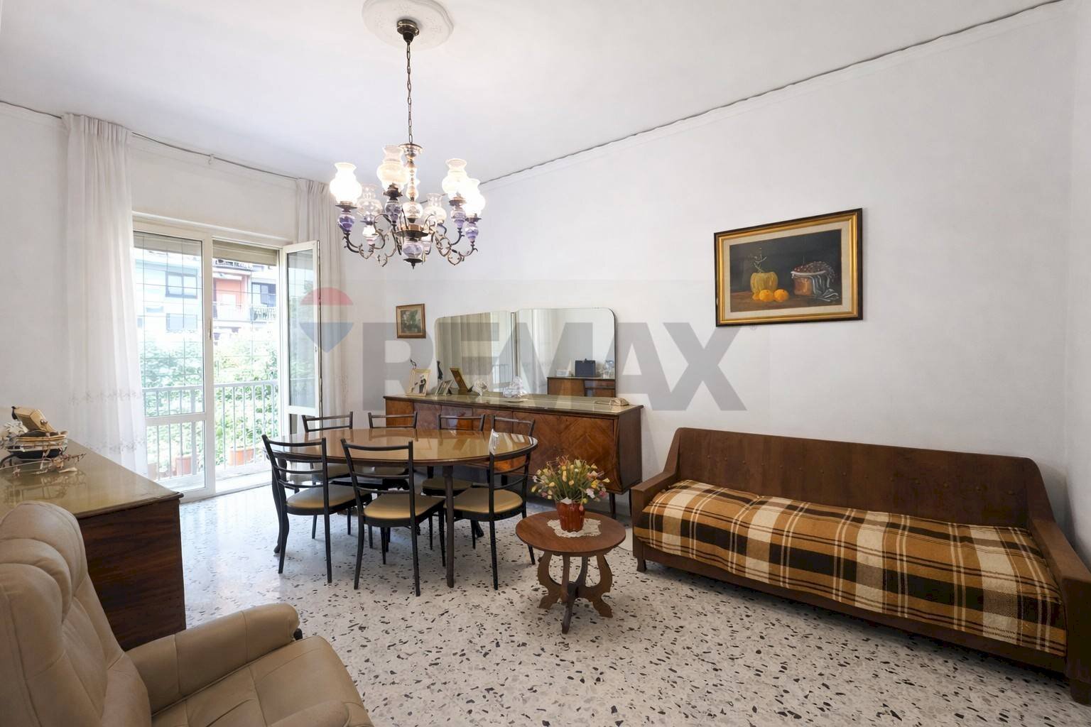 Sala da pranzo - Quadrilocale via Principe di Piemonte
 
18, Casoria - foto 2