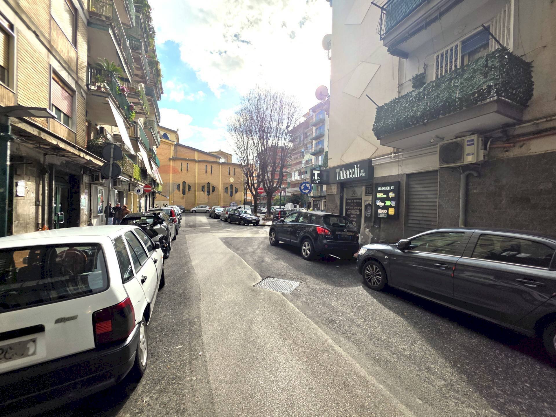 Edificio all\'aperto - Shop via Cupa Fosso Del Lupo
146, Napoli - photo 3