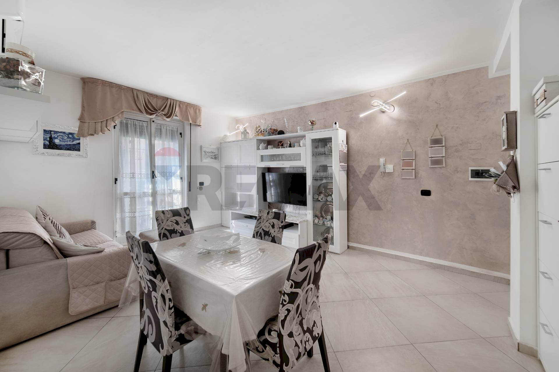 Sala da pranzo - Trilocale VIA BREMBO
 
3, Monza - foto 2