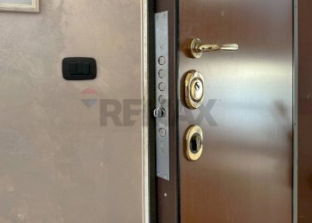 Dettagli - Trilocale VIA BREMBO
 
3, Monza - foto 6