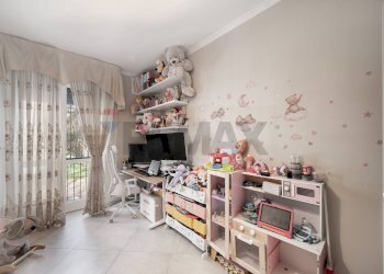 Camera / camera da letto - Trilocale VIA BREMBO
 
3, Monza - foto 15