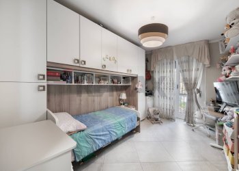 Camera / camera da letto - Trilocale VIA BREMBO
 
3, Monza - foto 17