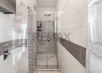 Bagno - Trilocale VIA BREMBO
 
3, Monza - foto 19