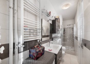 Bagno - Trilocale VIA BREMBO
 
3, Monza - foto 21