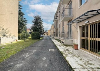 Edificio all\'aperto - Trilocale VIA BREMBO
 
3, Monza - foto 28