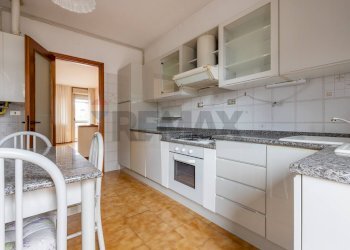 Cucina - Quadrilocale Varese - foto 9