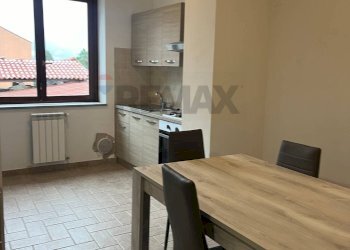 Sala da pranzo - Bilocale Brezzo di Bedero - foto 4