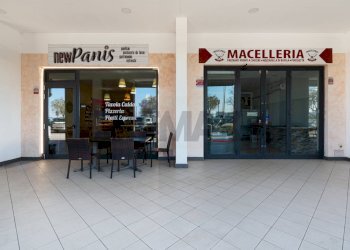 Terrazza - Locale Commerciale Via Flaminia
 
8, Rignano Flaminio - foto 19