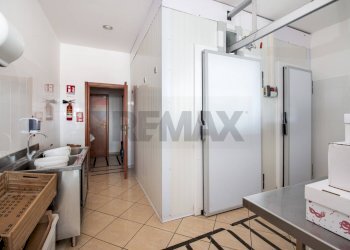 Cucina - Locale Commerciale Via Flaminia
 
8, Rignano Flaminio - foto 23