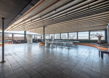 Terrazza - Locale Commerciale Via Flaminia
 
8, Rignano Flaminio - foto 16