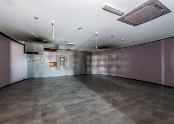 Stanza vuota - Locale Commerciale Via Flaminia
 
8, Rignano Flaminio - foto 27