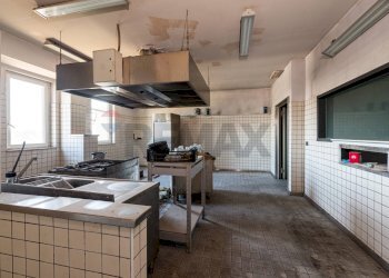 Cucina - Locale Commerciale Via Flaminia
 
8, Rignano Flaminio - foto 30