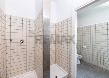 Bagno - Locale Commerciale Via Flaminia
 
8, Rignano Flaminio - foto 32