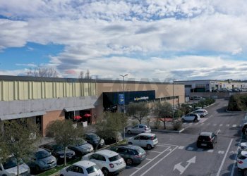 Edificio all\'aperto - Locale Commerciale Via Flaminia
 
8, Rignano Flaminio - foto 5