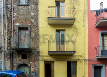 Edificio all\'aperto - Casa indipendente via fontana
 
33, Randazzo - foto 1