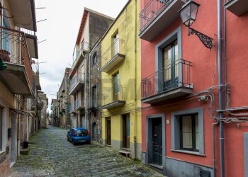 Edificio all\'aperto - Casa indipendente via fontana
 
33, Randazzo - foto 2