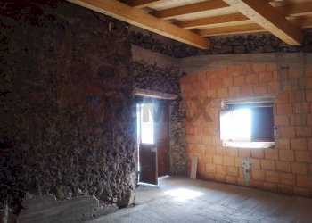 Stanza vuota - Terreno edificabile Via Costantini
 
sn, Sant'Alfio - foto 23