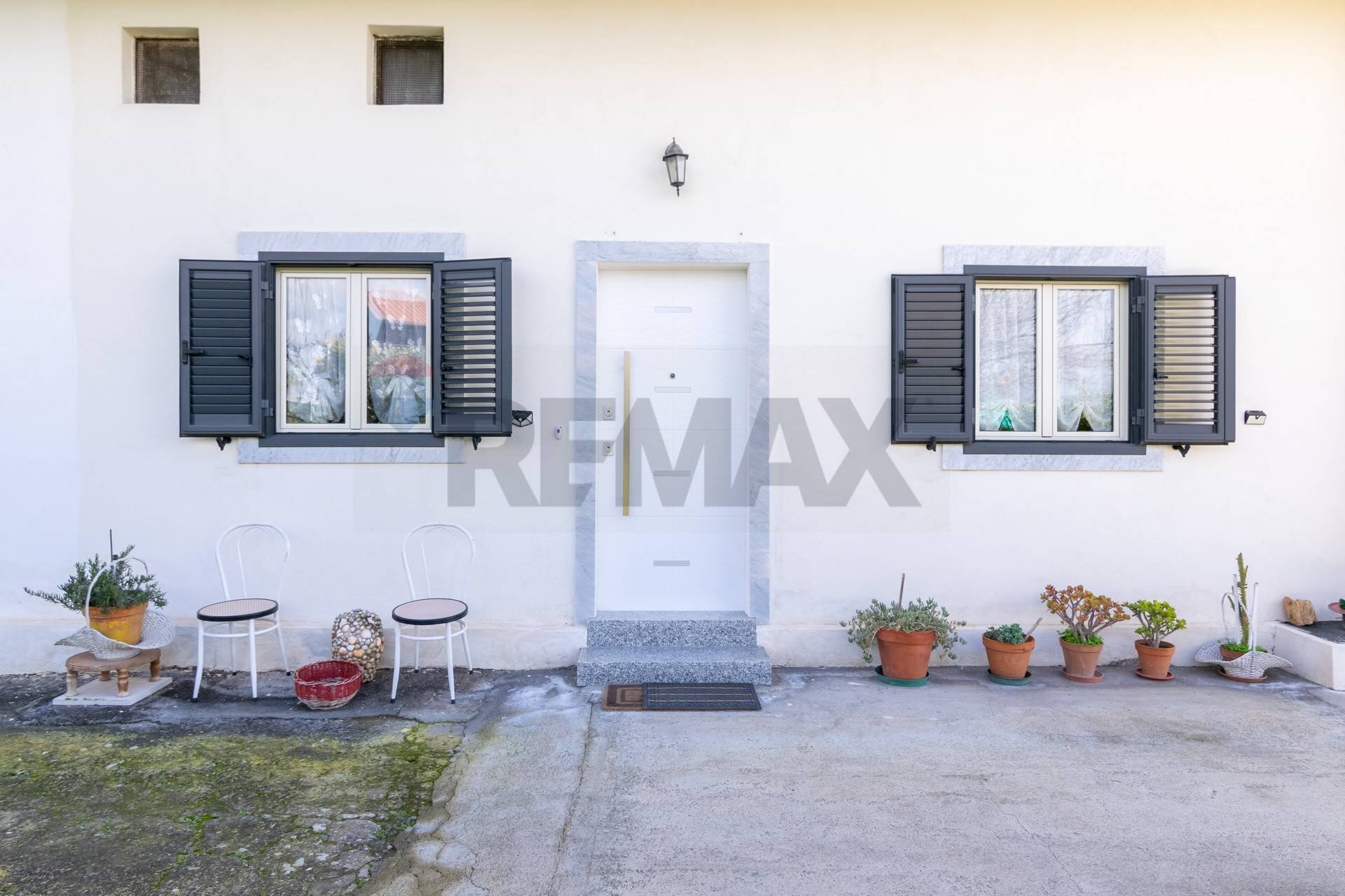 Casa all\'aperto - Trilocale Via Danubio
 
42, Belpasso - foto 1