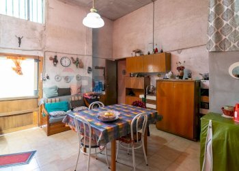 Sala da pranzo - Trilocale Via Danubio
 
42, Belpasso - foto 11