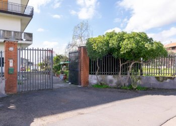 Edificio all\'aperto - Trilocale Via Danubio
 
42, Belpasso - foto 25