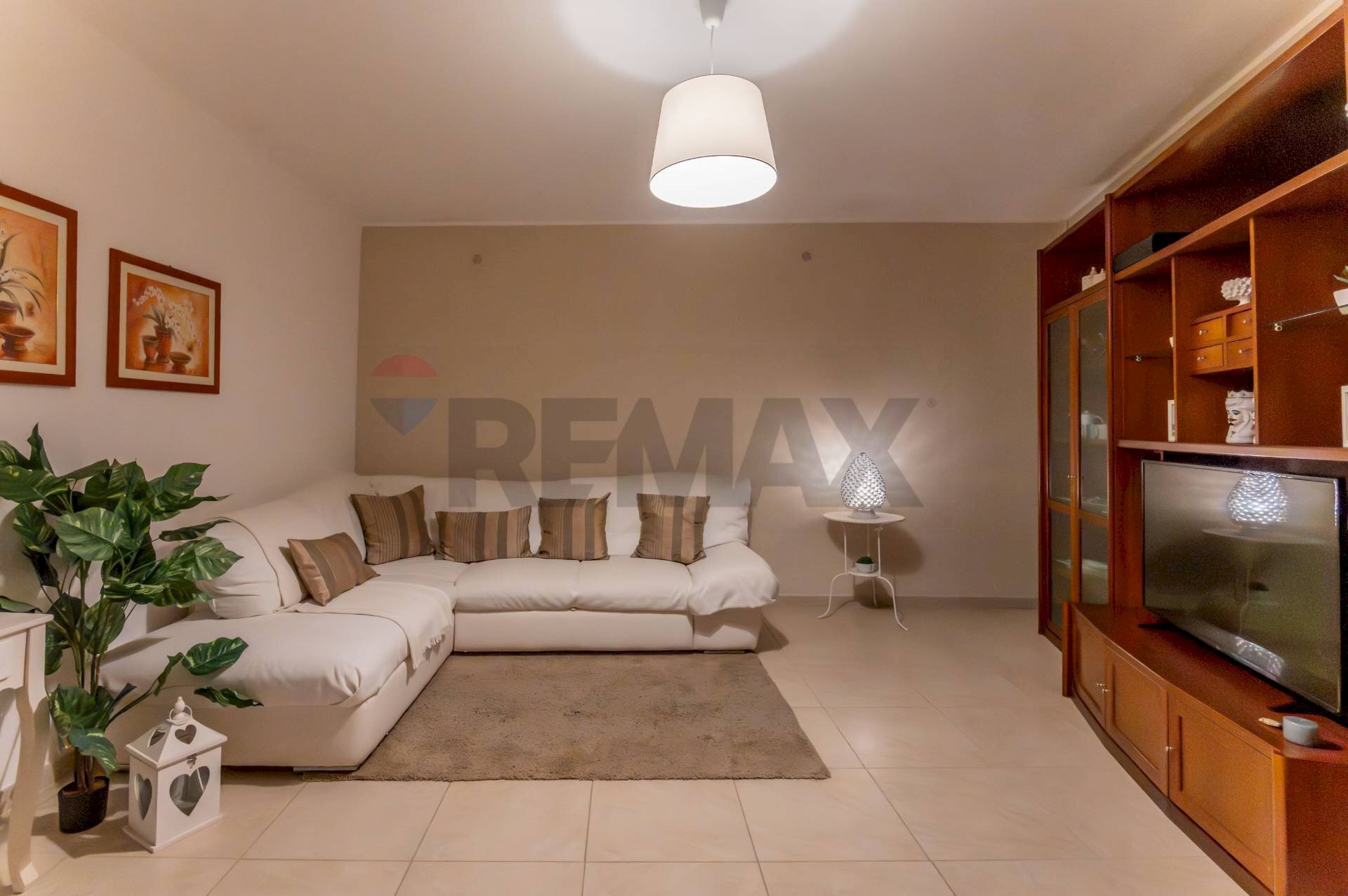 Soggiorno - Casa semi indipendente via ronco mandre
 
26, Caltagirone - foto 1