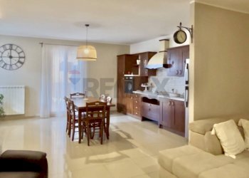 Sala da pranzo - Casa semi indipendente via ronco mandre
 
26, Caltagirone - foto 32