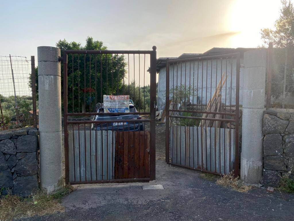 Casa all\'aperto - Terreno agricolo contrada mangione, Misterbianco - foto 2