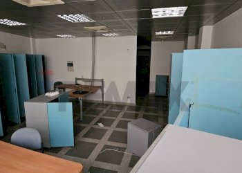 Ufficio - Attività Commerciale Via XXVII Luglio
 
38, Messina - foto 5