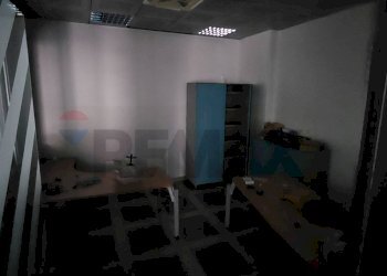 Bagno - Attività Commerciale Via XXVII Luglio
 
38, Messina - foto 15