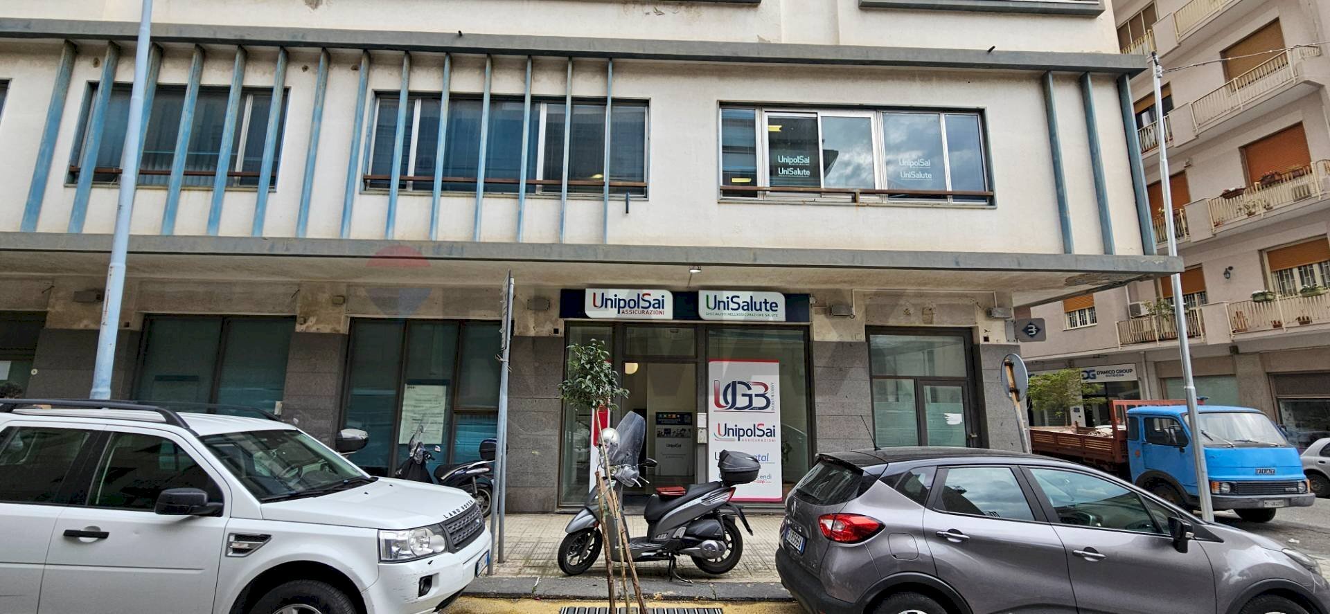 Edificio all\'aperto - Attività Commerciale Via XXVII Luglio
 
38, Messina - foto 1