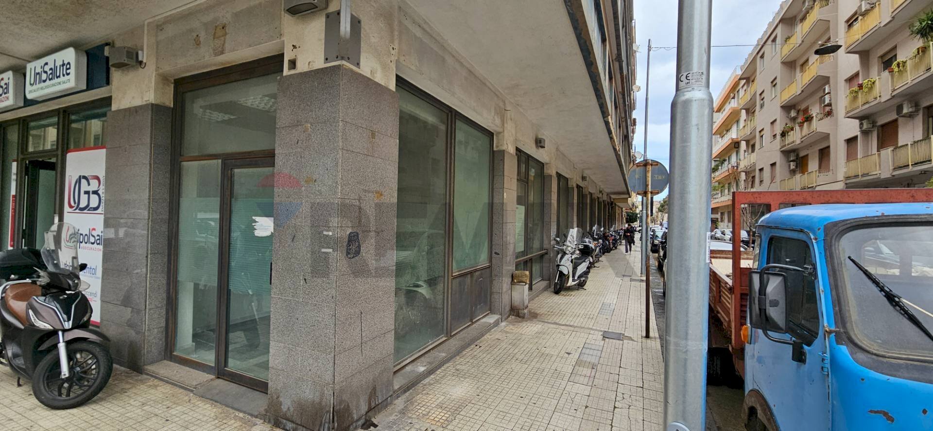 Edificio all\'aperto - Attività Commerciale Via XXVII Luglio
 
38, Messina - foto 3