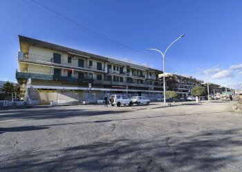 Edificio all\'aperto - Trilocale via spiaggia, 119, Mascali - foto 3