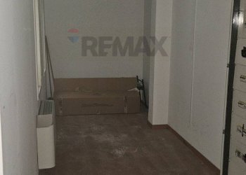 Parcheggio - Attività Commerciale Via XXVII Luglio
 
38, Messina - foto 4