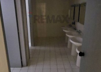 Bagno - Attività Commerciale Via XXVII Luglio
 
38, Messina - foto 6