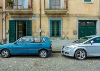 Edificio all\'aperto - Semi-detached house Piazzale San Martino
 
29/30, Randazzo - photo 4