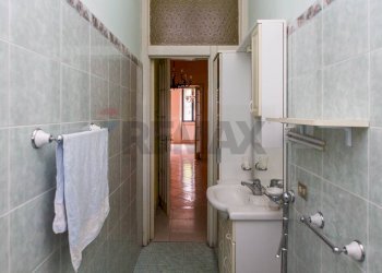 Bagno - Semi-detached house Piazzale San Martino
 
29/30, Randazzo - photo 13