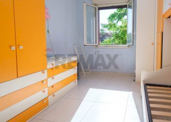 Camera / camera da letto - Apartment via Vittorio Veneto
 
6, San Pietro Clarenza - photo 11