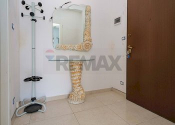 Hall / corridoio - Apartment via Vittorio Veneto
 
6, San Pietro Clarenza - photo 16