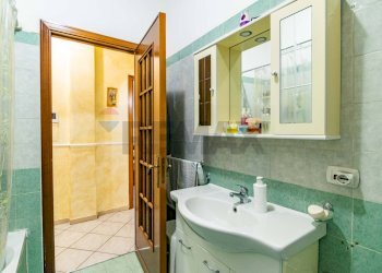 Bagno - Quadrilocale via Del Frantoio
 
42, Catania - foto 17