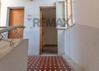 Hall / corridoio - Two-room apartment viale autonomia
 
83, Caltagirone - photo 2
