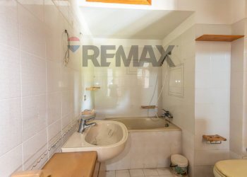 Bagno - Two-room apartment viale autonomia
 
83, Caltagirone - photo 14