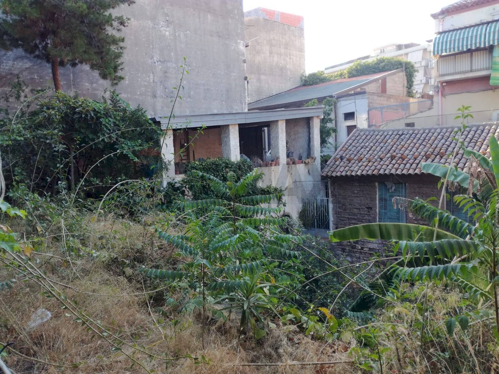 Casa all\'aperto - Casa indipendente Via Acquedotto Greco
 
230, Catania - foto 3