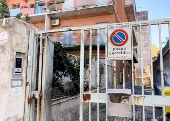 Edificio all\'aperto - Quadrilocale Via Regina Bianca
 
93, Catania - foto 5