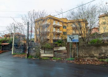 Edificio all\'aperto - Appartamento Via San Gregorio
 
3, Sant'Agata Li Battiati - foto 1